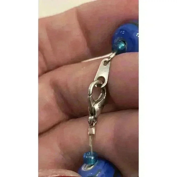 Pretty Ceramic Hand Painted Bead Bracelet Blue and Gold Spiral Art Artisan - Picture 4 of 4